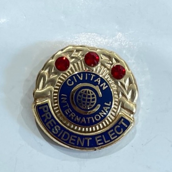 Elks Lodge Civitan International Past President Lapel Pin - Picture 1 of 6